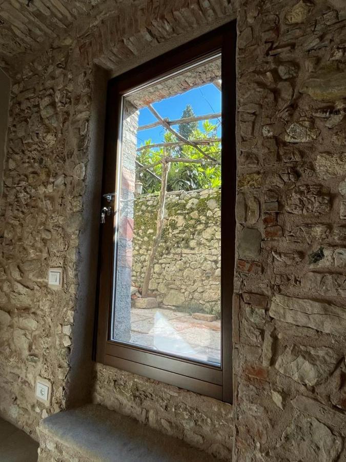 Casa Castello Διαμέρισμα Salò Εξωτερικό φωτογραφία