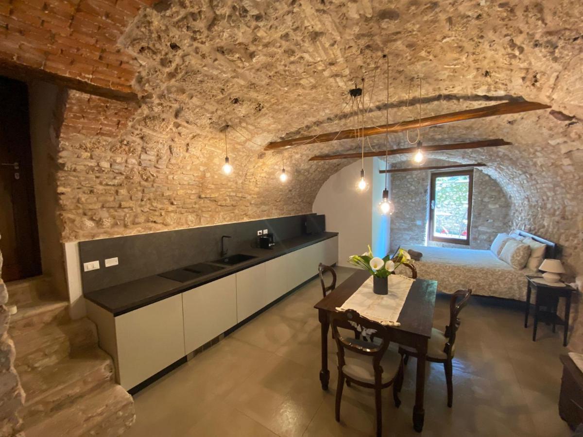 Casa Castello Διαμέρισμα Salò Εξωτερικό φωτογραφία